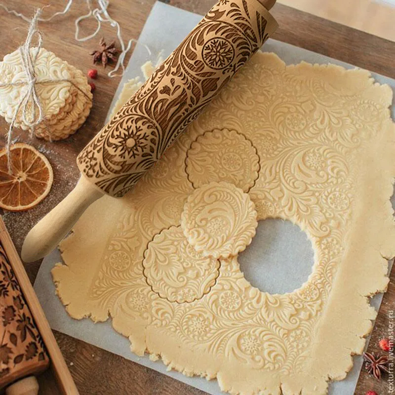 

New Dog Christmas Deer Wooden Rolling Pin Embossing Baking Cookies Noodle Biscuit Fondant Cake Dough Patterned Roller Snowflake