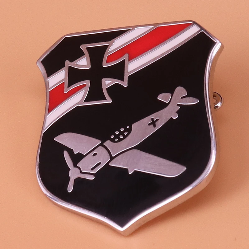 

German flag pin luftwaffe airplane brooch cross badge Deutschland jewelry patriotic gift men coat shirt accessories