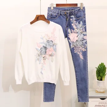 

2018 Autumn New Embroidered Sequins Three-dimensional Flower Sweater Shirts + Slim Long Blue Jeans Two Pieces Suits