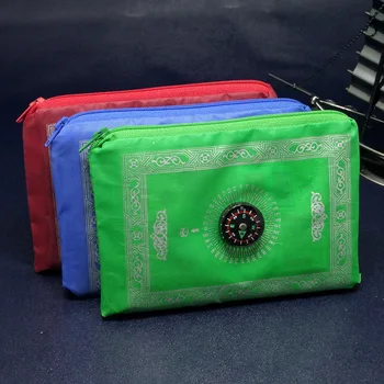 

New Portable Zipper Pocket Islamic Muslim Prayer Mat Musallah Prayer Rug Carpet Tapete Banheiro Praying Mat With Compass