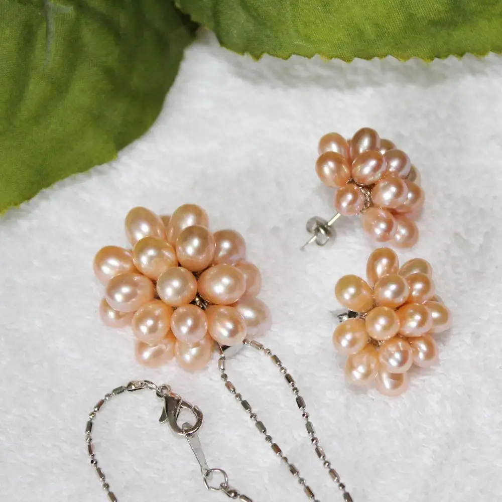 Prett Lovely Women's Wedding Genuine Freshwater Pearl Flower Stud Earrings Pendant Necklace SET /Jewelry Box