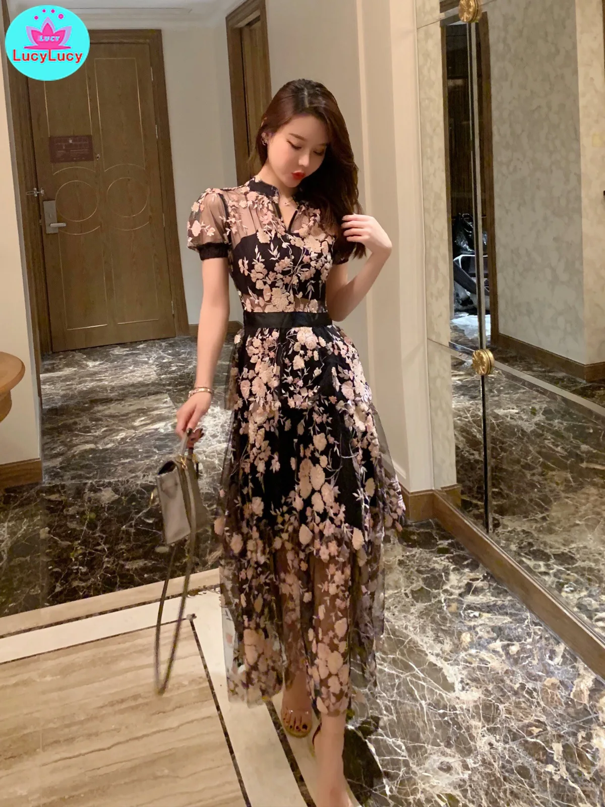 

2019 summer new mesh embroidery sequins flowers layered lace seaside holiday dress Zippers Knee-Length