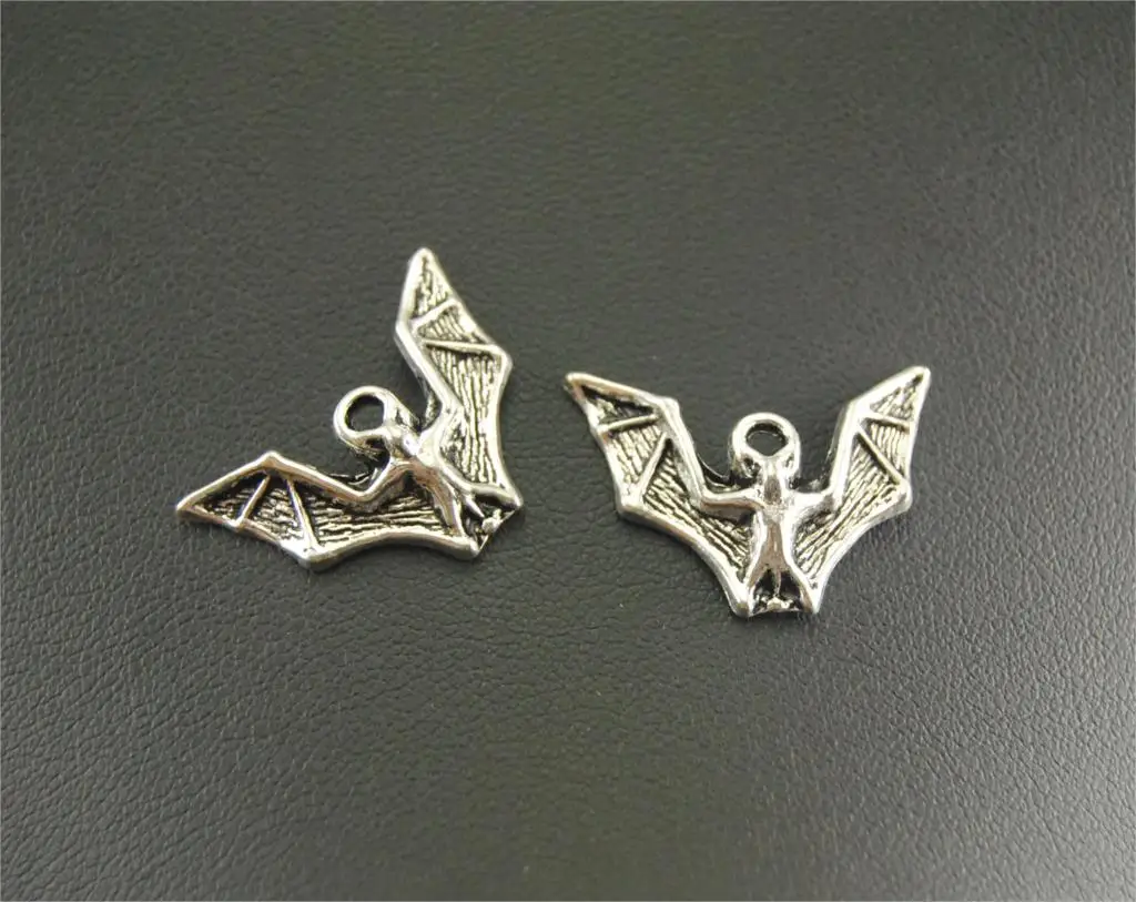 

10pcs Antique Silver Bat Charm Jewelry Making DIY Handmade Craft A761