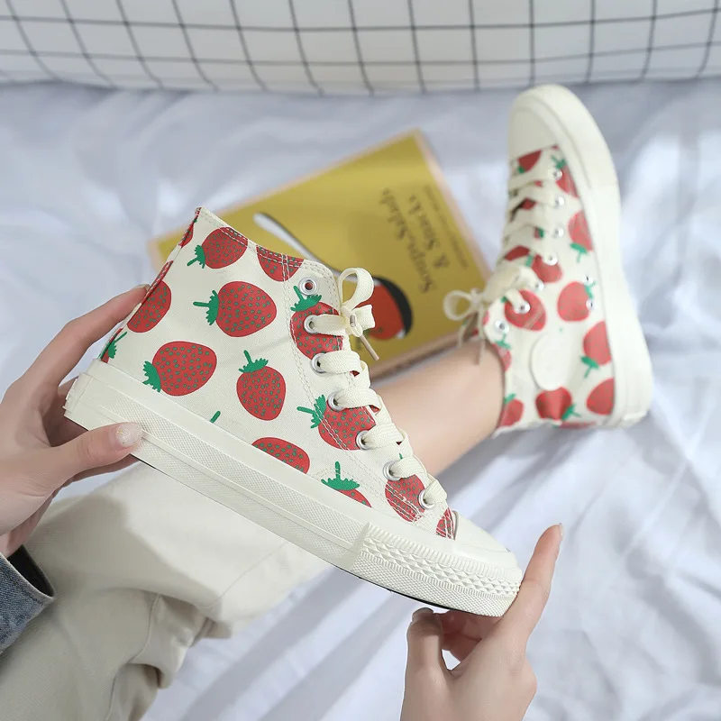 

Strawberry 2019 spring new Japanese ins girl cute wild big strawberry print high canvas