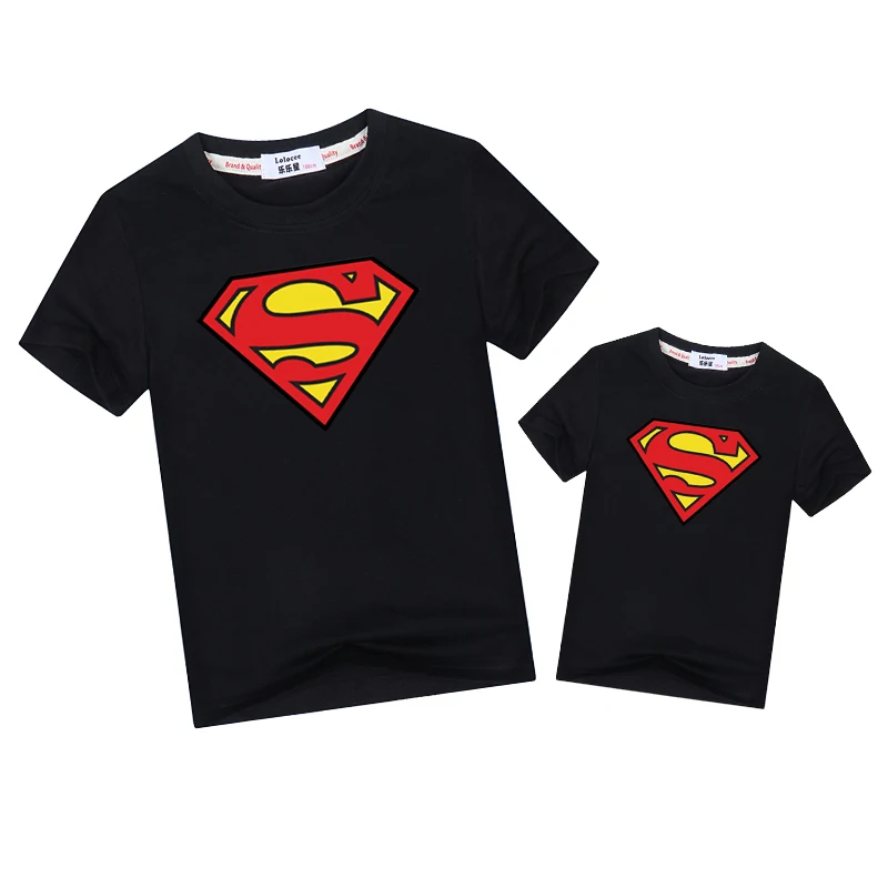 Футболка с суперменом; одинаковые комплекты для всей семьи; модные топы с короткими рукавами для папы и ребенка; одежда для всей семьи; одинаковая рубашка