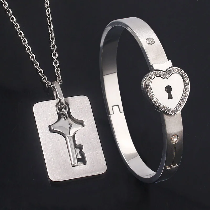 

New A Pairs Love Heart Lock Couple Bangles Bracelet Stainless Steel Crystal Key Pendants Necklace Women Men Lover Jewelry Gift