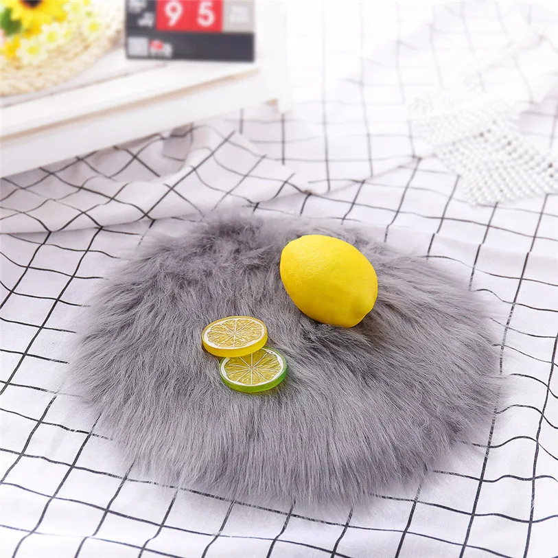 

30*30CM Soft Artificial Sheepskin Rug Chair Cover Artificial Wool Warm Hairy Cushion Round Mat Carpet Seat Home Textile 40OT26