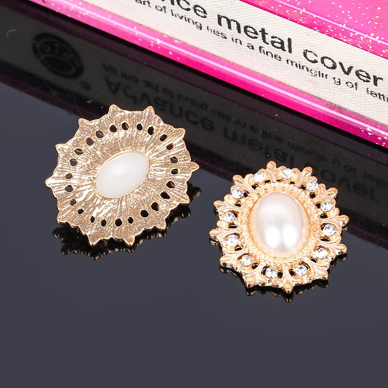 

2019New 100Pcs Alloy Rhinestone Pearl Center Oval Flower Buttons for DIY Bridal Bouquet or Hair Ornaments Decoration RM320