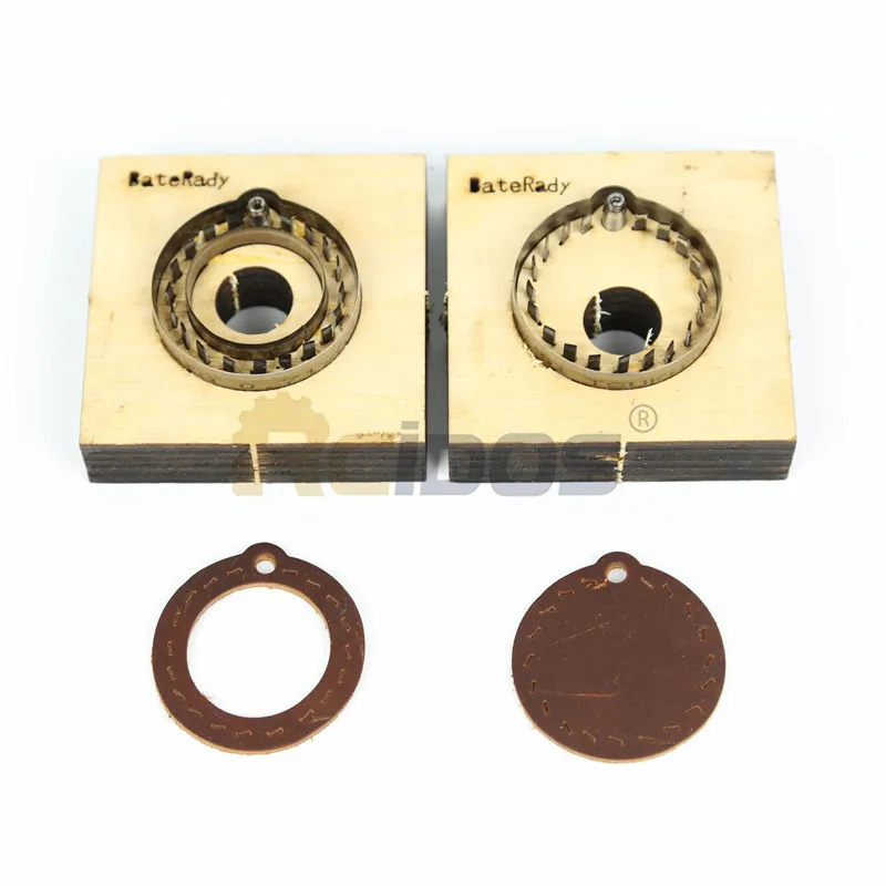 

Keychain stitching punch die,RCIDOS DIY leather sewing stitching hole cutter,Japan steel Blade 23.8*0.71mm+17-18mm wood plate