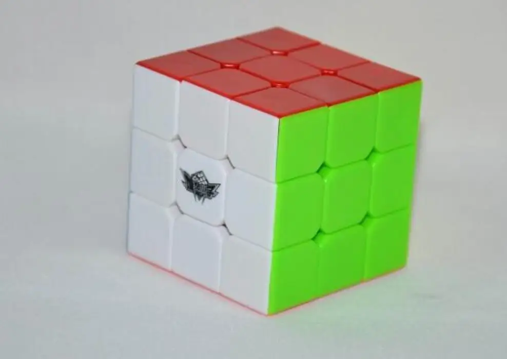 6 шт./упаковка, 57 мм Циклон Обувь для мальчиков mugua Magic Cube 3x3x3 Stickerless Скорость Cube красочный пазл Игрушечные лошадки образования игрушка