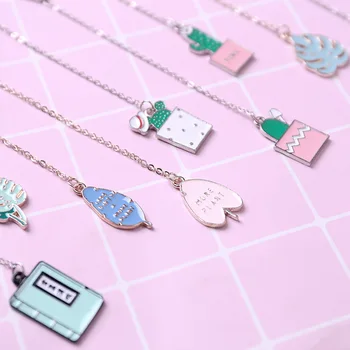 

Fresh Cactus Love Leaf Metal Chain Pendant Bookmark Marker of Page School Office Supply Student Stationery