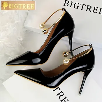 

2019 Elegant Pearl Metal Buckle Show Thin Women's Sandals Solid Patent Leather Pointed Toe Fashion Brand High Heels Shoes Women