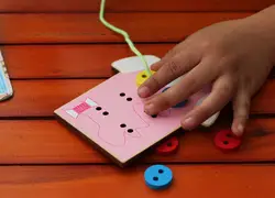Деревянные детские головоломки ручной работы игрушки носить кювета Кнопка игры ручной глаз, Отличные тренировочные игрушки