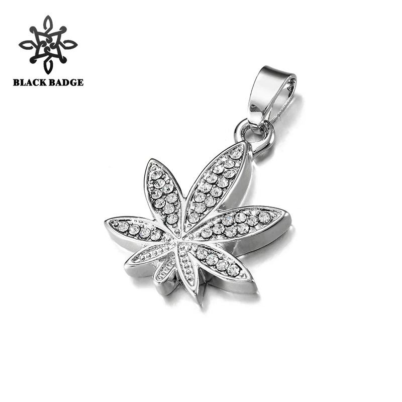 Ожерелье с подвеской в виде кленового листа золото/серебро стразы маленькие