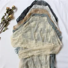 夏の女性のレースの花刺繍ブラウスシャツ女性はセクシーなメッシュブラウス透明エレガントなシースルーブラックシャツ