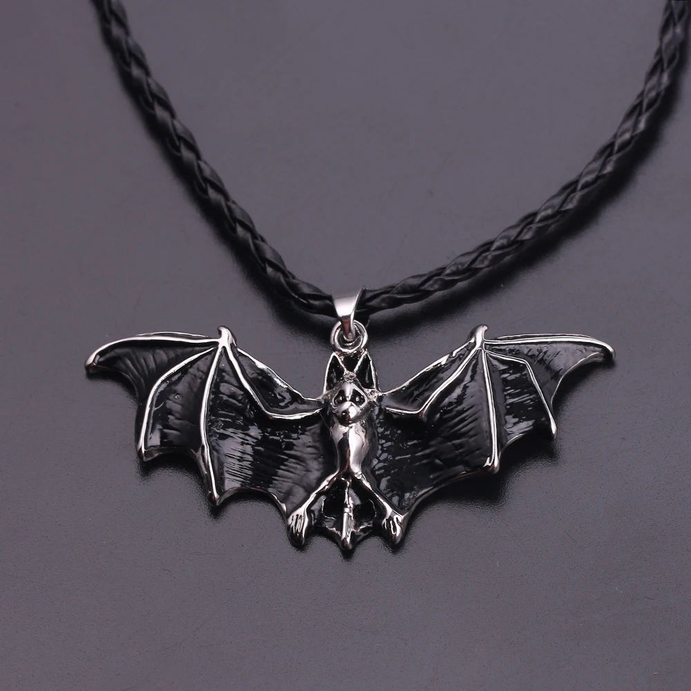Cool Halloween Rock Punk Gothic Black Vampire Bat Necklace Pendent Sweater Chain Vintage Fashion Jewelry For Men Charm Gift