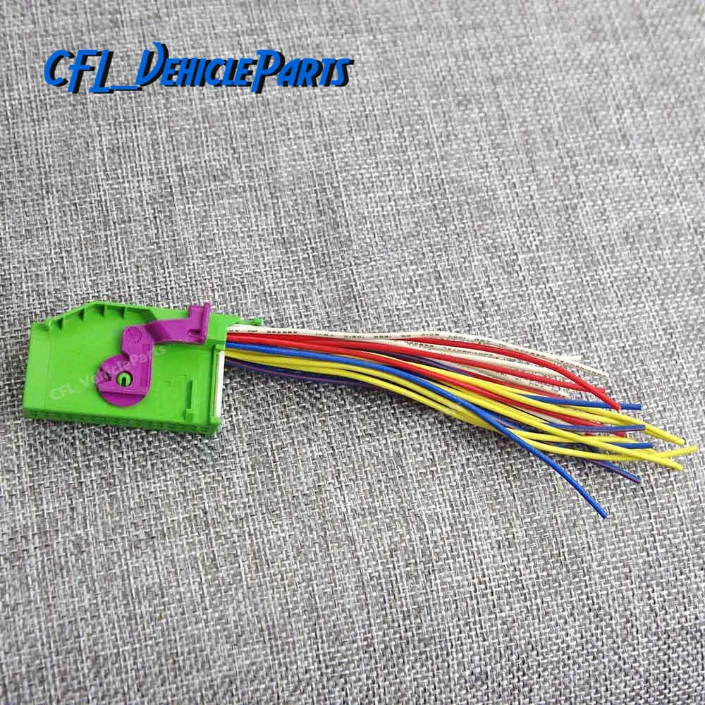 32 pin Wire Harness Plug Adapter Socket Connector Green 1J0972977C For VW Bora Golf Passat Polo