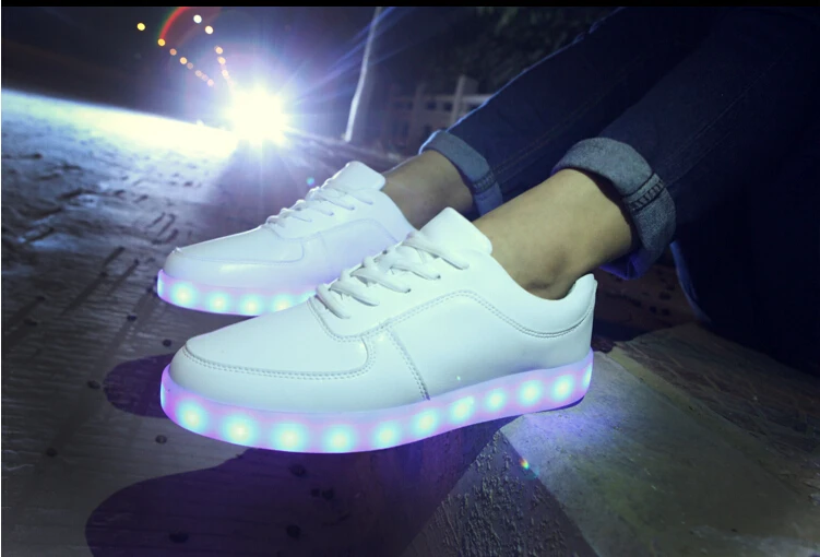 scarpe nike luminose 2scarpe nike luminose