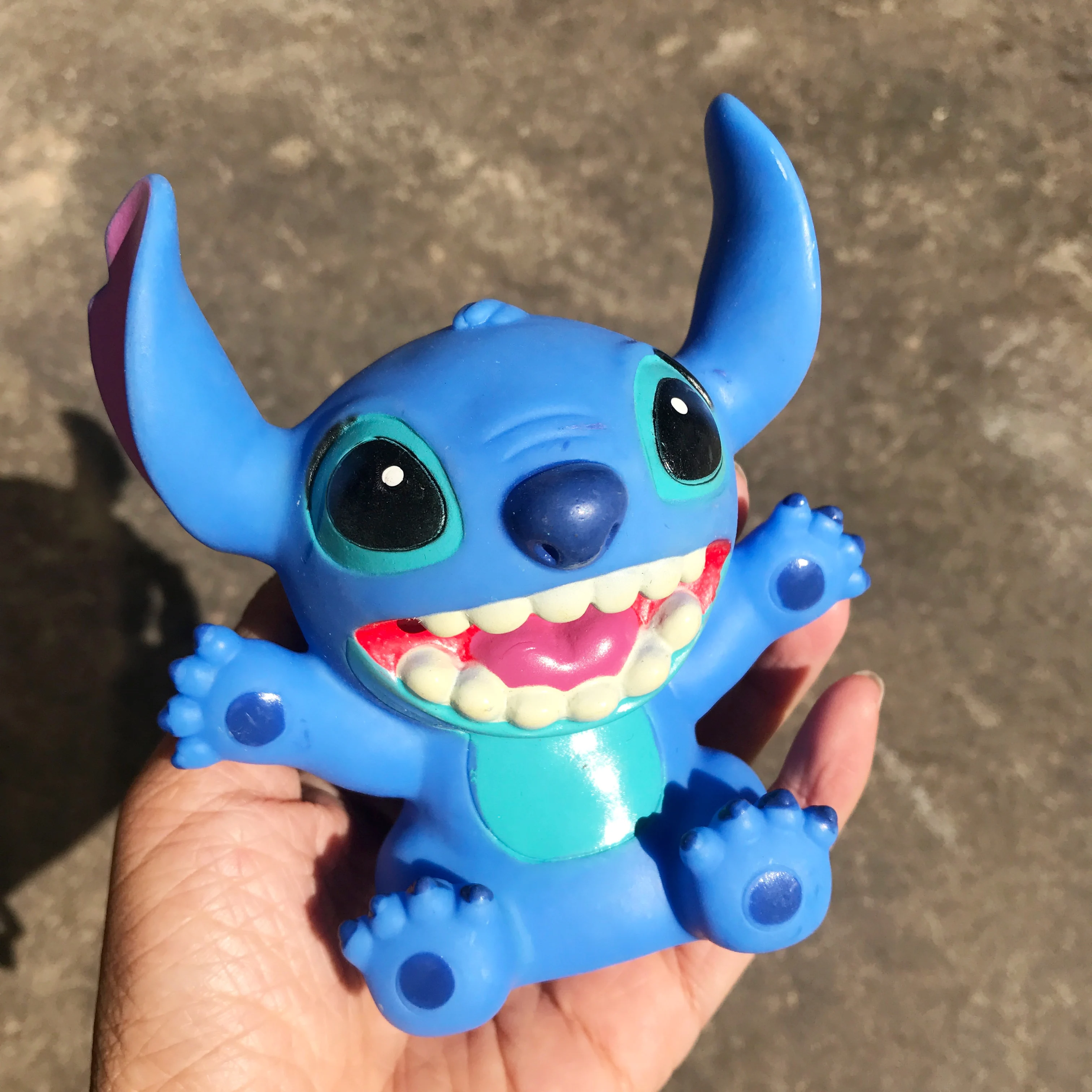 

Stitch action figures boy toys small gift