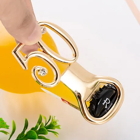 50th юбилейный сувенир день рождения подарок для гостя золото цифровой "50" Бутылка открывалка