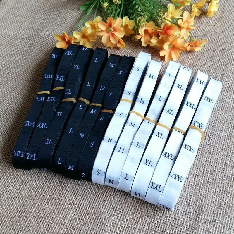 

1Volume (500pcs) Black / white size number labels for clothing sewing woven Size tags for number garment label for clothes size