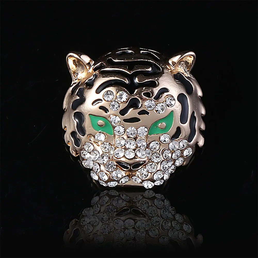 

Trendy Tiger Brooches For Men Suit Shirt Rhinestone Animal Collar Pins Alloy Jewelry Accessories Gift