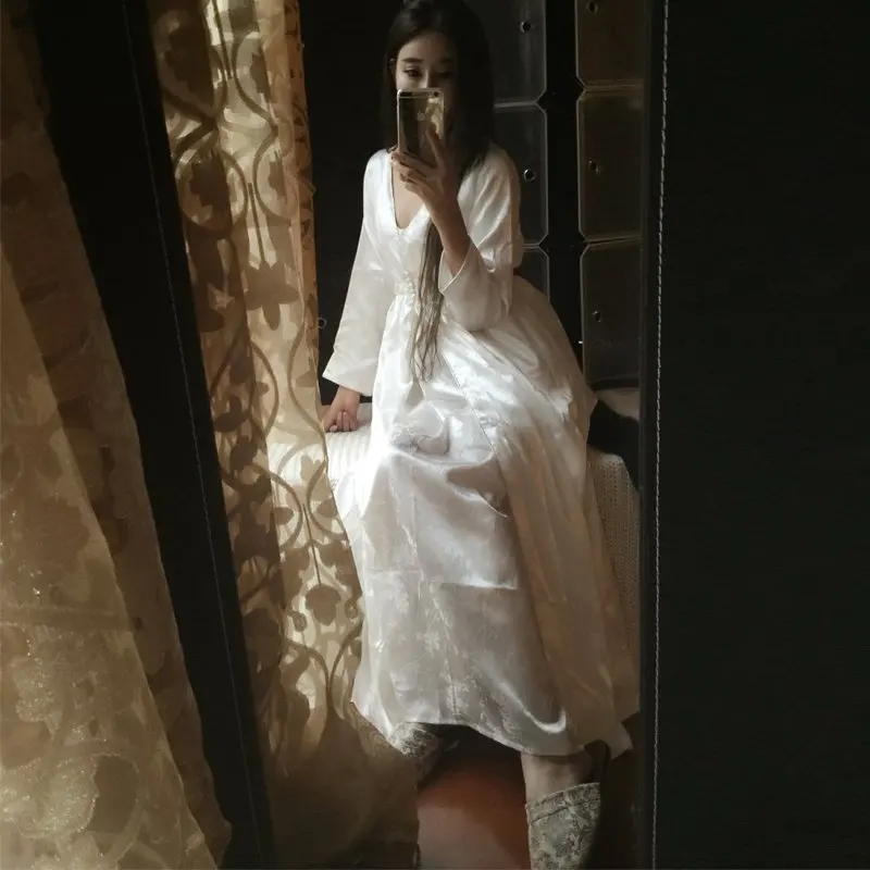 

High-end Womens Silk Pajamas Sets Spring Autumn Flower Jacquard Robe Gown Sets Long Sleepwear Nightdress Princess Home Suit