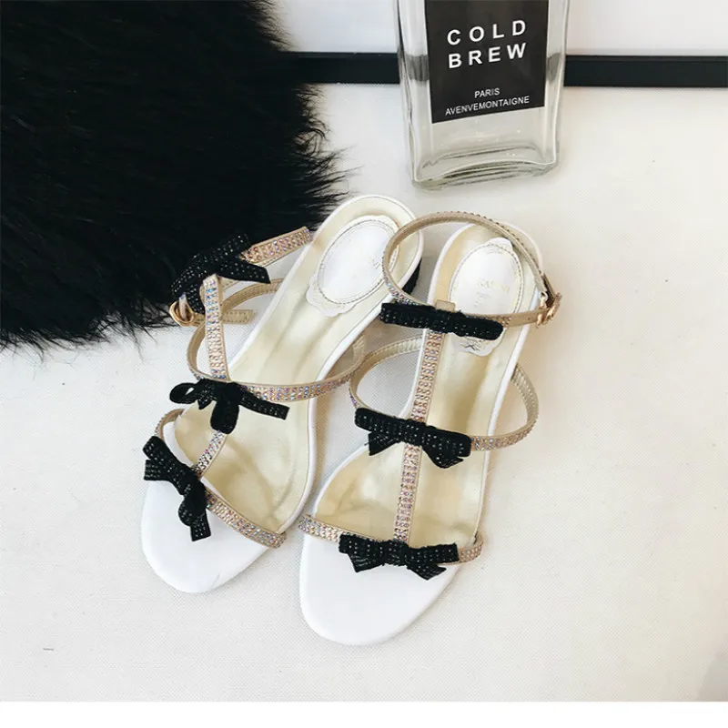 

2019 women's summer new bow rhinestone sandals thick high heels outer slippers leather square sandals Yasilaiya Casual