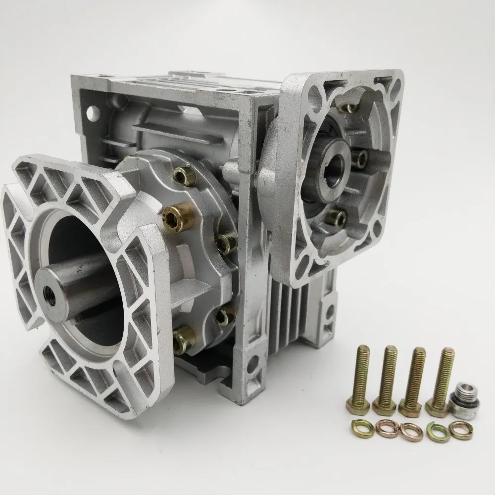 NMRV050-10 with short output flange (3)