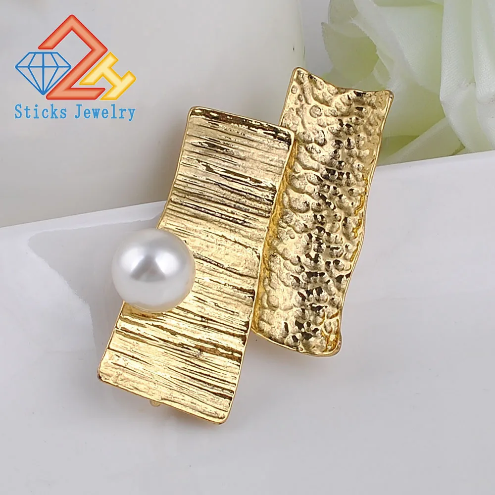 Brooches-00036 (120)