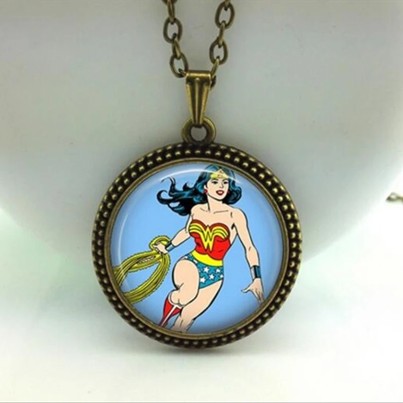 Fashion 2017 Hot Wonder Woman Necklace Wonder Woman Jewelry Glass Photo