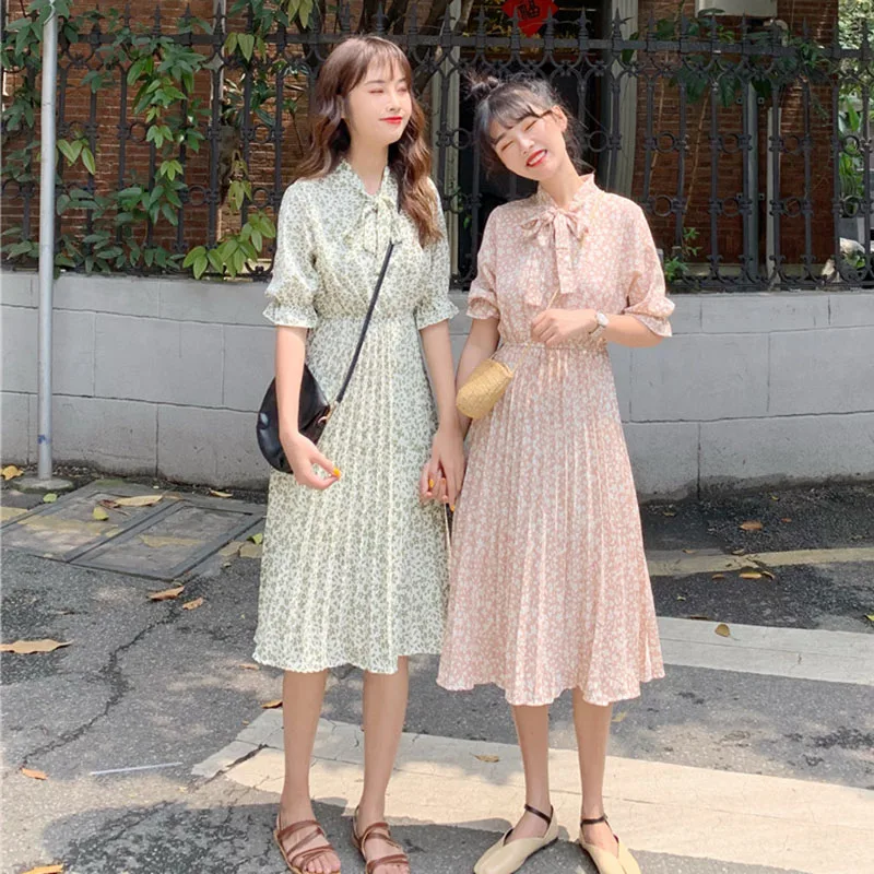 

2019 New Korean Style of the Temperament Small Fresh Neckline with a Bow in the Long Floral Print Harajuku Chiffon Pleated Dress