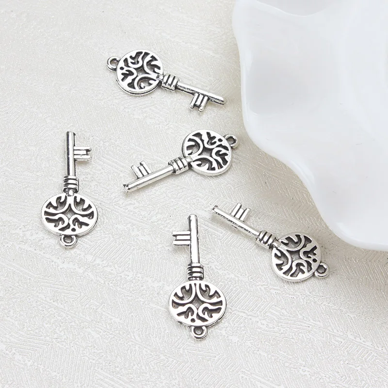 20pcs-lot-Antique-Silver-Plated-Key-Shaped-Mini-Key-Charms-Pendant-For-Earring-Bracelet-Necklace-Accessories (1)