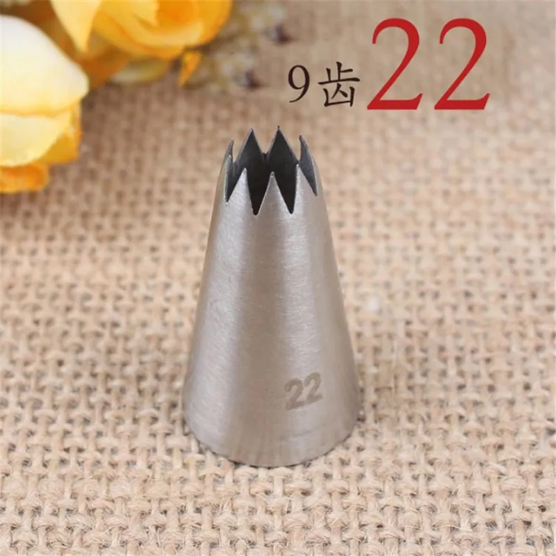 22 Small Size Open Star Icing Nozzle Piping Tip Stainless Steel Cake Decorating Tips Icing Piping Pastry Tip Tools Bakeware