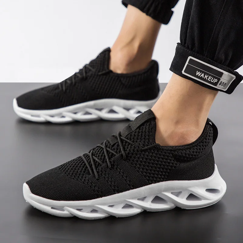 Fly Fabric Male Shoe White Sneakers Leisure Run Shoe Casual Platform Shoes Men Masculino Adulto Zapatos De Hombre Trainers