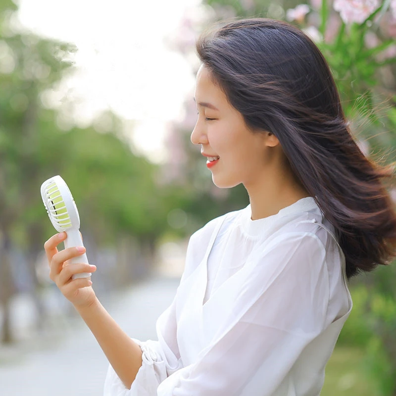 hot-sale-4000Mah-Rechargeable-Usb-Handheld-Mini-Fan-Silent-Air-Cooler-Portable-Desk-Fans-For-Home (5)