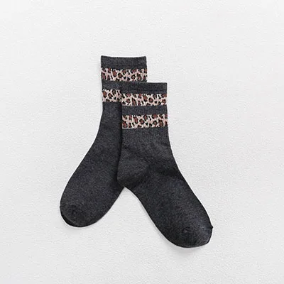 Зимние женские носки с леопардовым принтом; смешанные носки в стиле Харадзюку; модные теплые хлопковые повседневные Мягкие носки с леопардовым принтом - Цвет: 2