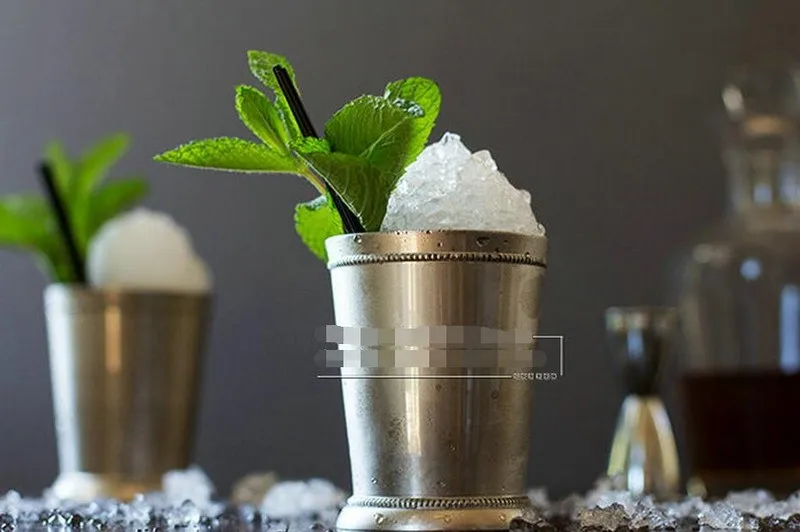 Mint julep коктейль. Mint mojito напиток. мятный джулеп (mint julep). мятное желе геншин импакт. мятный джулеп (mint julep).