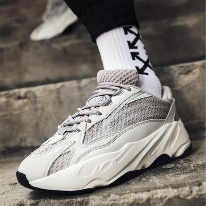 

Xinbest Outdoor Athletic running shoes Mesh Breathable Walking Shoes wear resistant Lovers sports shoes Men Running Shoes