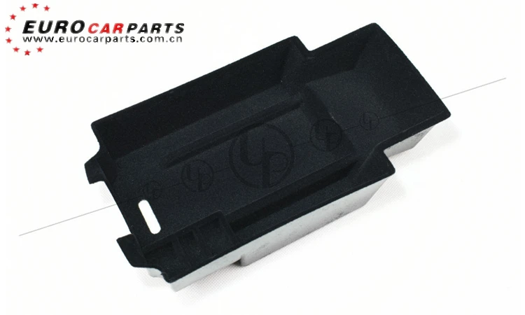 W463 middle storage box 1