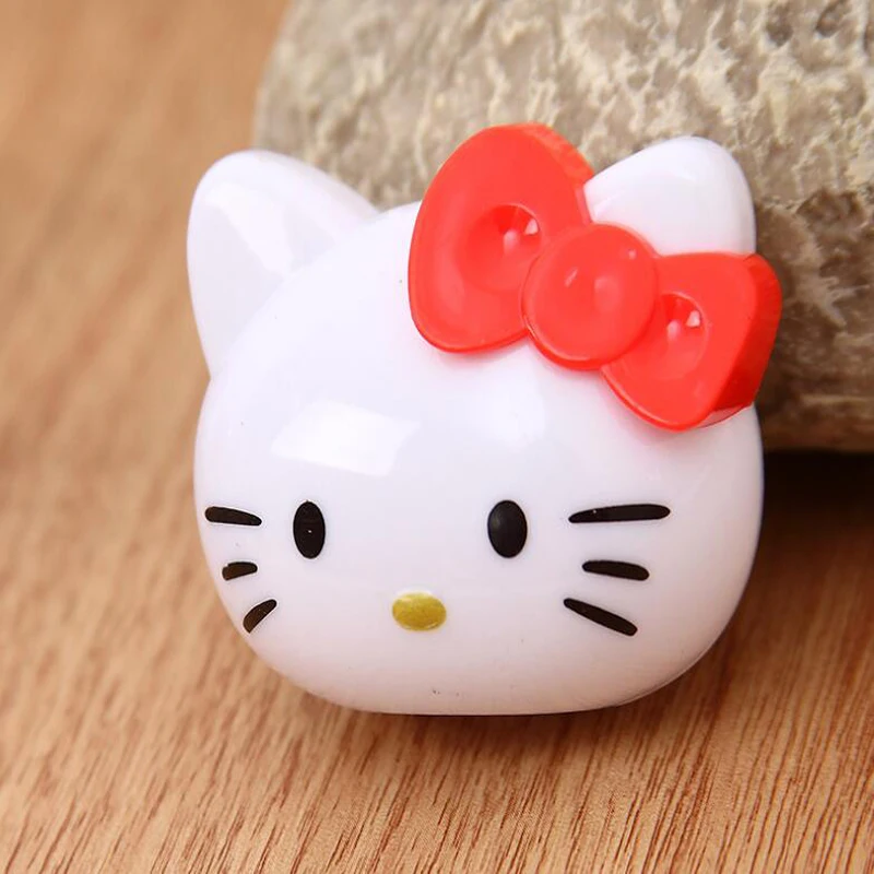 

Kawaii cute Hello Kitty head single hole pencil sharpener Office School Supplies Pencils Writing Pencil Sharpeners Child gift