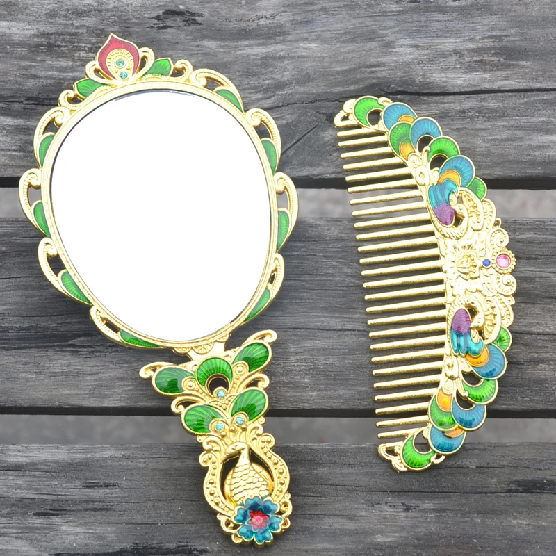 Espejo de maquillaje decorativo portátil de metal con espejo de pavo real con espejo de mano plegable europeo para regalos J054 Espejo de maquillaje decorativo portátil de metal con espejo de pavo real con espejo de mano plegable europeo para regalos J054