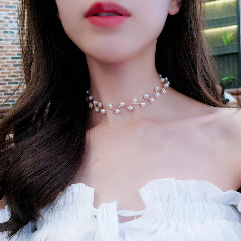 

Korean Pearl Clavicle Chain Female Choker Short Necklace Collar Neck Belt Simple Neck Jewelry Neck Chain Harajuku Jewlery 2019