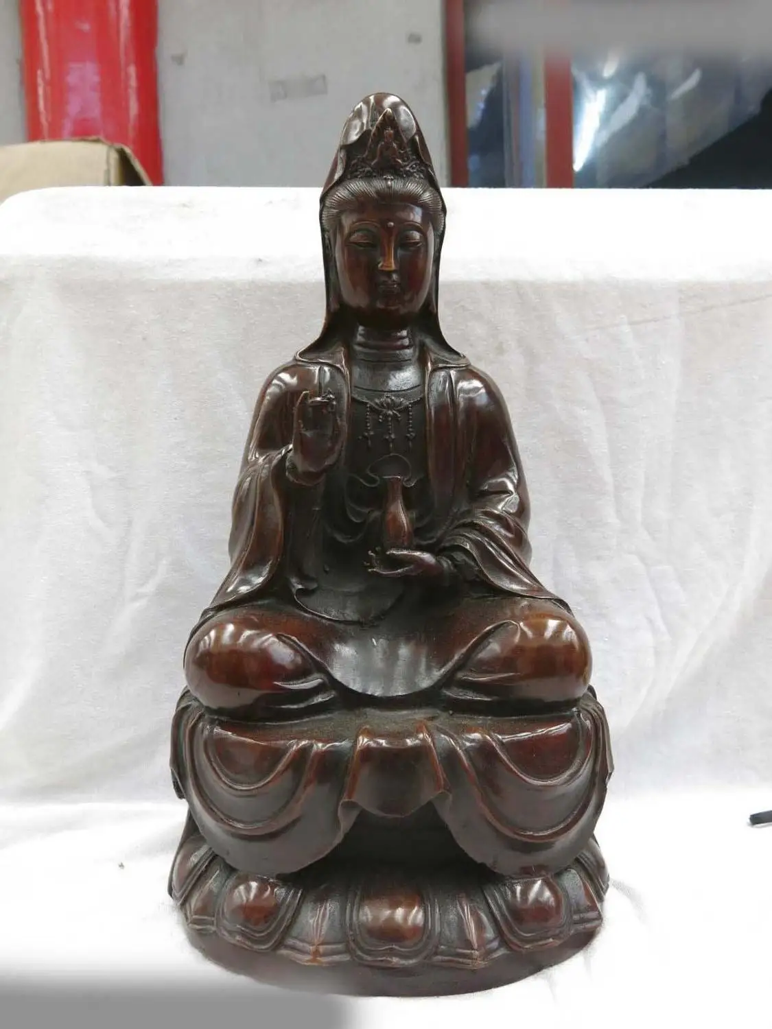 

Fine Bronze sculpture China sit buddhism Kwan-yin buddha copper Guanyin Statue