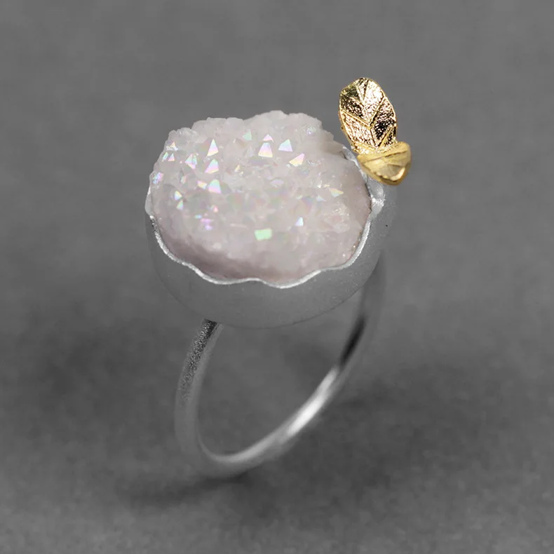 

Originally germinated creative three-dimensional Butterfly Natural crystal cave seedling open Design S925 Sterling Silver Ring