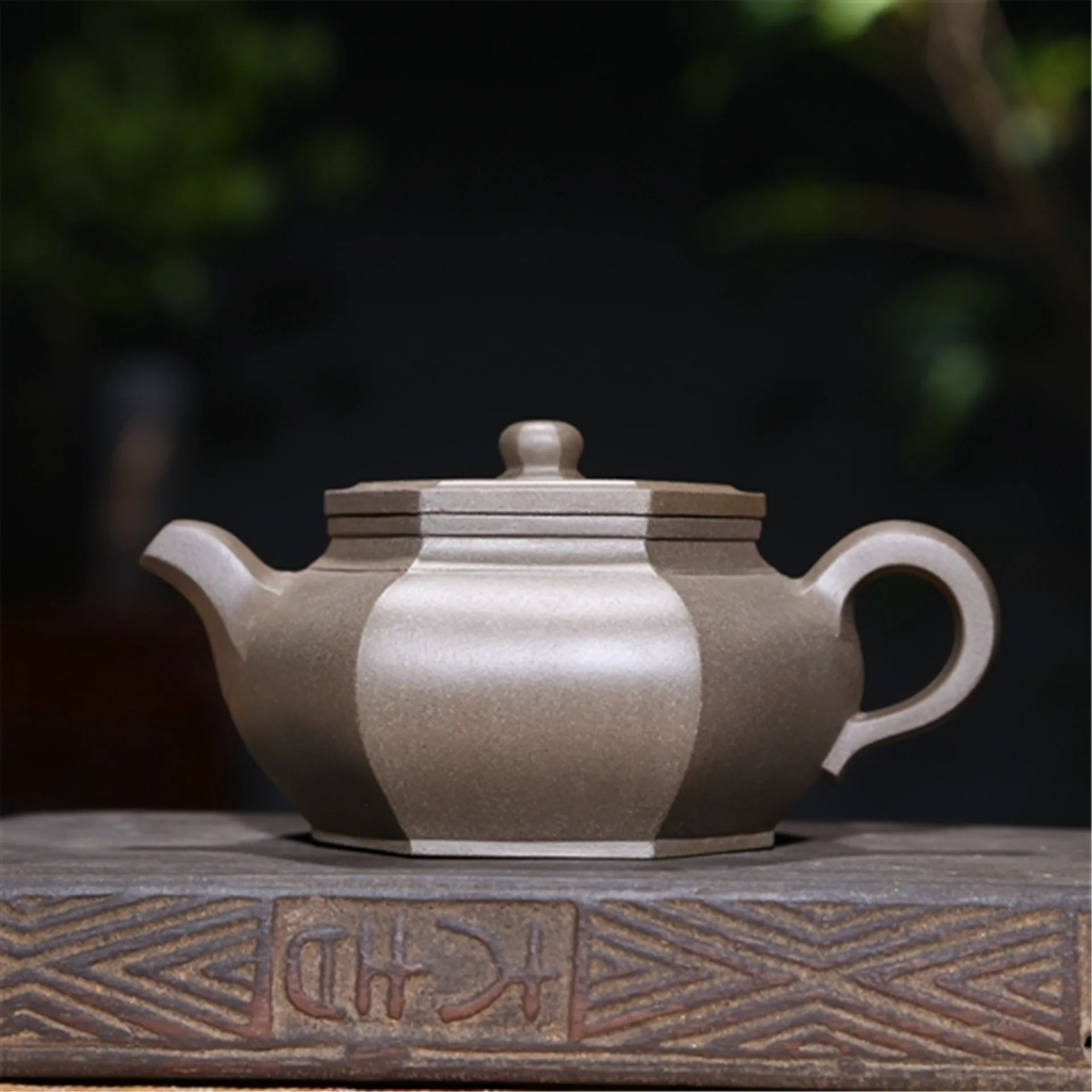 

Manual Dark-red Enameled Pottery Teapot Will Mr. Six Fanggongyi Division Collection Certificate Teapot Gift Tea Set Customized