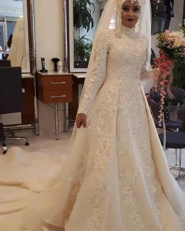 2019-elegant-a-line-wedding-dresses-muslim-long-sleeve-lace-appliques-sequins-long-train-dubai-arabic-style-wedding-dresses-bridal-gown (1)_