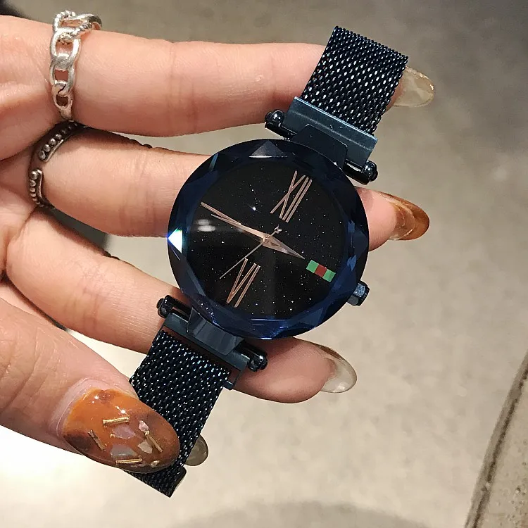 

Top Brand 2019 Luxury Diamond Wrist Hand Crystal Fashion Quartz Watch For Women Stylish Ladies Girls Watches Female Wristwatch