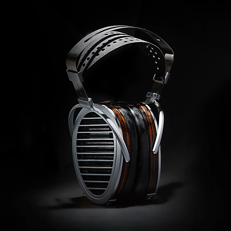 HIFIMAN HE1000se Full Size Over Ear Planar Magnetic Audiophile Adjustable Headphone with Comfortable Earpads Easy Cable Swapping