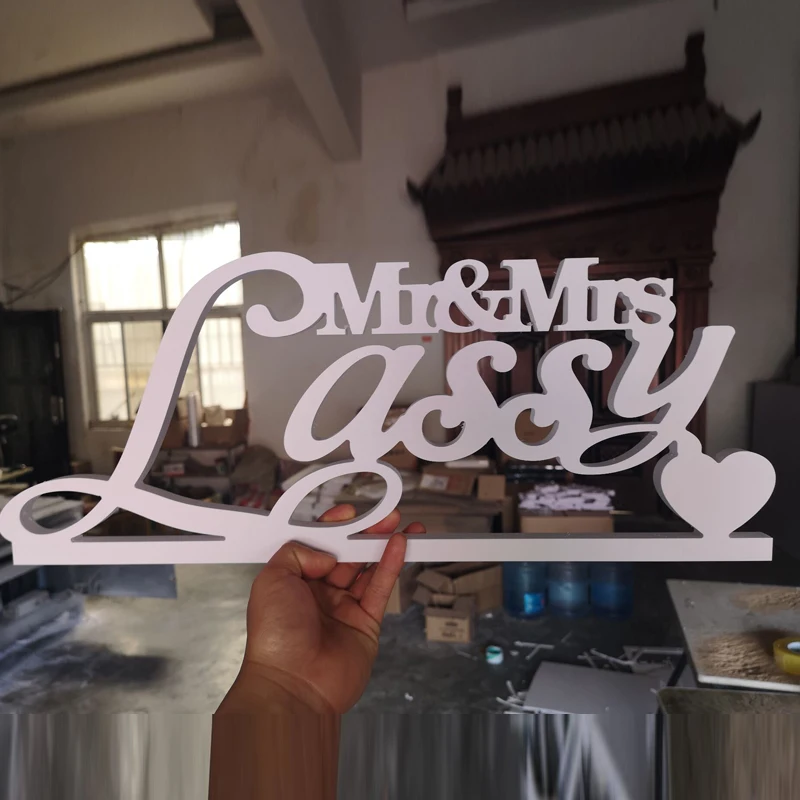 На Заказ Свадебный знак имени Mr и Mrs Sign. Знак имени свадебного украшения. Скрипт Mr& Mrs Wood Name. Персонализированные знак имени
